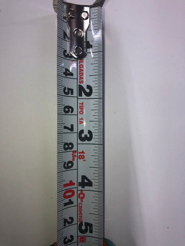 Imagen 3 de 3 de Flexometro Cadena 5.5 Mts Mga5528 Doble Vista Cinta Ancha *