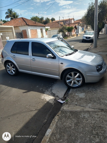 Imagem 7 de 7 de Volkswagen Golf 2001 1.6 Plus 5p