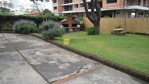 Apartamento En Aidy Grill, 2 Dormitorios *- Ref: 49373