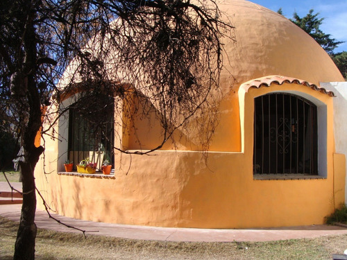 Imagen 1 de 19 de Venta De Casa Iglu Con Departameto En Capilla Del Monte - Cordoba