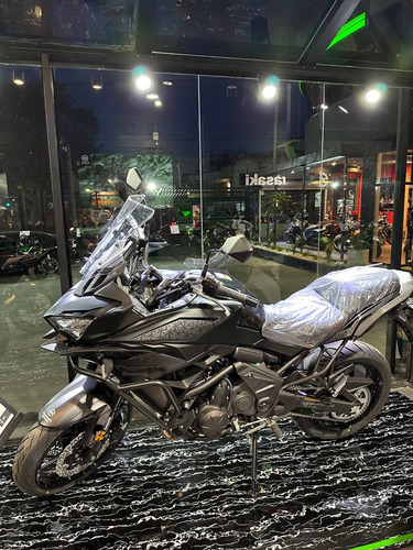 Imagen 1 de 18 de Kawasaki Nueva Versys 650 2023 0km Oportunidad Santander