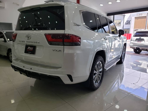 Toyota Lc300