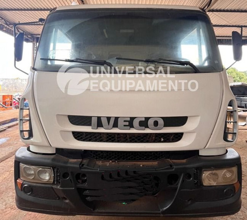 Caminhão Iveco Tecttor 240e22 Ano 2012/2013 Munck Luna Ln44.