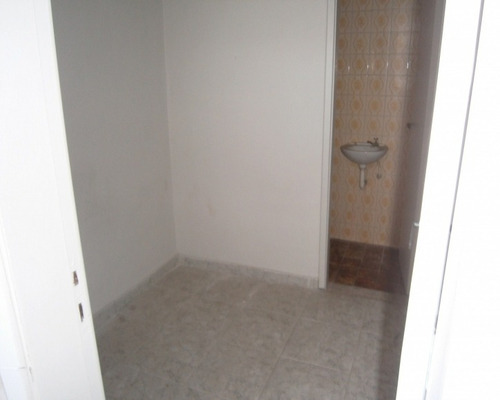 Imagem 3 de 9 de Apartamento Grande Com 2 Quartos À Venda, 55 M² - Pilares - Aea2239