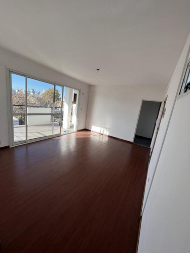 Imagen 8 de 18 de Departamento De Un Dormitorio - Zona Bella Vista, Rosario - Balcón Terraza - 60,78 M2