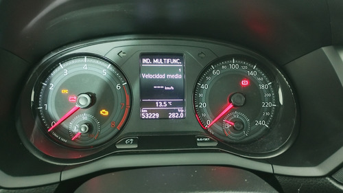 Volkswagen Voyage 1.6 Trendline