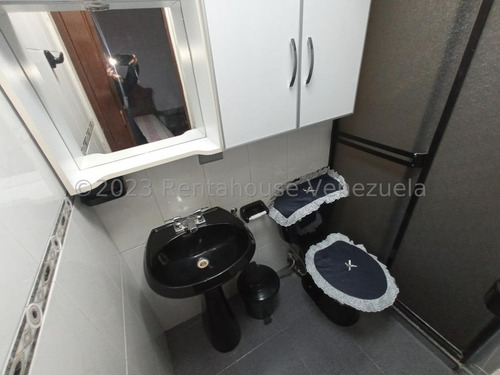 Hermoso Townhouse Amoblado En El Mejor Conjunto Residencial De Parque Valencia, Cocina Equpada Y Con Tope De Granito, Doble Entrada Con Porton Y Cerco Electrico, Camaras De Seguridad