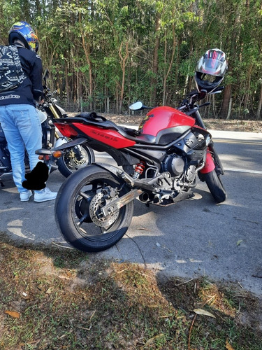 Imagem 3 de 7 de Yamaha Xj6n