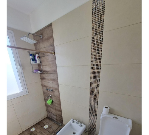 Imagen 22 de 29 de Divina Casa De 2 Plantas En Los Talas De Canning!!! 4 Dormitorios!!! Piscina!!! Bajas Expensas!!!