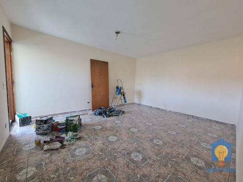 Casa Com 3 Dorms Para Alugar - R$ 1.300 - Jardim Pinheirinho - Embu Das Artes/sp - Ca0011