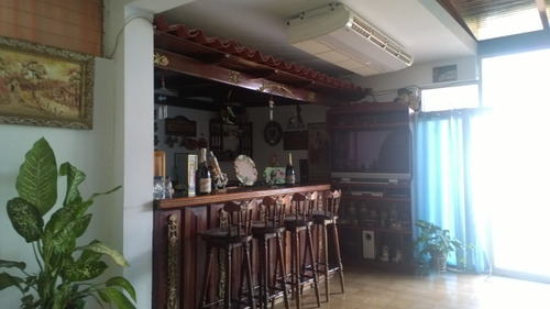 Imagen 8 de 15 de En Venta Amplia Y Cómoda Casa-quinta Con Salon De Fiesta En Urb Morro Iii- Lecheria
