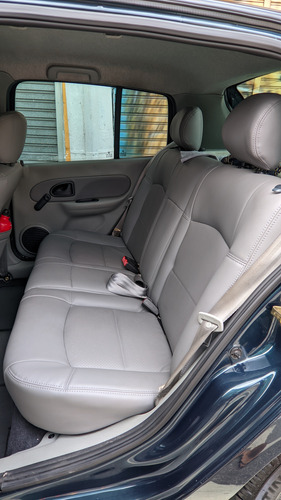 Renault Clio 1.6 16v Privilège Hi-flex 5p