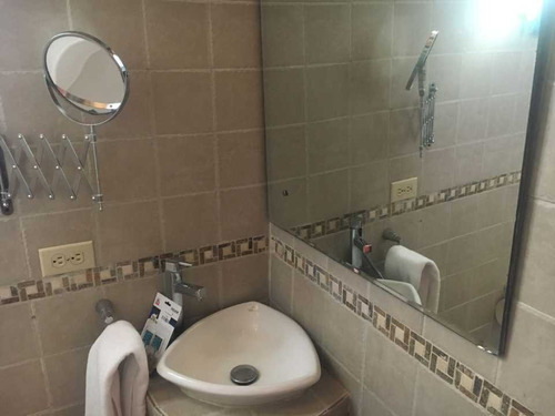 Imagen 18 de 22 de En Alquiler Anexo Macaracuay 130 M2 1h/1b/1pe