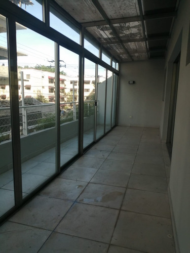 Alquiler Apartamento En Evaristo Morales Santo Domingo De 2habitaciones Sin Amueblar Con Terraza Privada