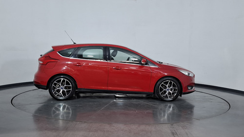 Ford Focus III 2.0 TITANIUM POWERSHIFT