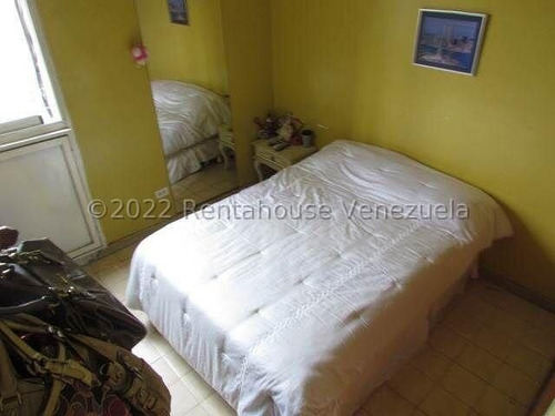 Te Lo Tengo Apartamento En Venta En El Paraiso 23-14841 Mar