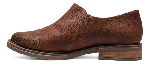 Zapato Cerrado Chato Cuero Punta Semi Fina Olivia I25 Suela 36