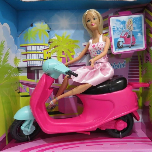 Muñeca Poppi Articulada Kiara Y Su Moto Juguetes Niña 30cm