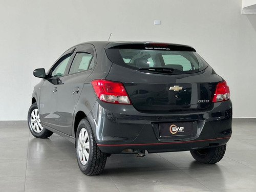 Chevrolet Onix HATCH LT 1.0 8V FlexPower 5p Mec.