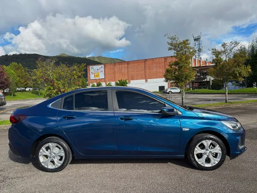 Chevrolet Onix 1.0T Premier Sedan At