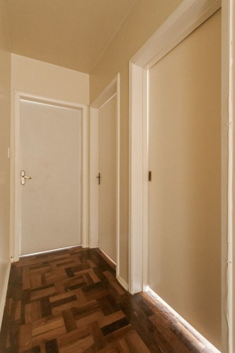 Imagem 4 de 28 de Apartamento À Venda No Bairro Menino Deus - Porto Alegre/rs - O-24670-40861