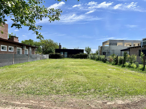 Venta Lote En Las Casuarinas - Barrio Privado En Ibarlucea