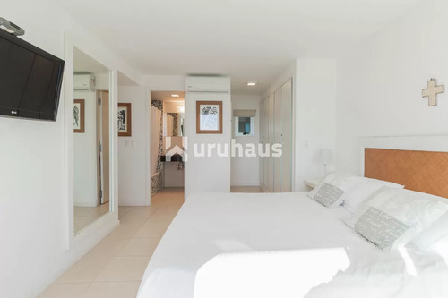 Alquiler Apartamento Tres Dormitorios Punta Del Este Edificio Torre Del Mar