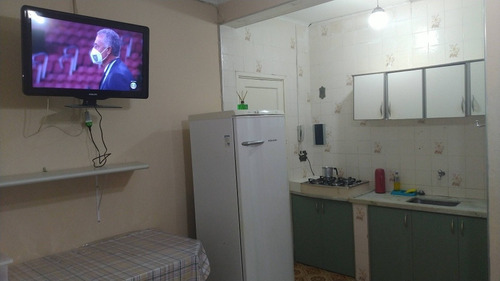 Imagem 8 de 12 de Aluguel De Kitnet. Temporada E Avulso. R$ 80,00