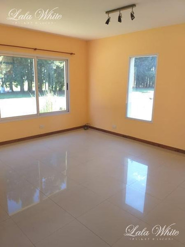 Imagen 6 de 22 de Venta - Casa En Malibú