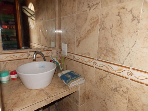 Casa Con Local Comercial Y Monoambiente
