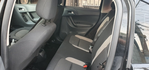 Imagem 7 de 9 de Citroën C3 2017 1.5 Attraction Flex 5p