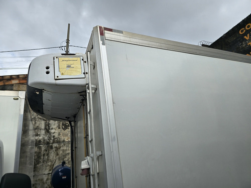 Vende-se Um Baú Frigorífico Refrigerado 13/13