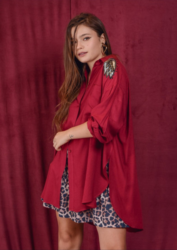 Camisola Oversize Con Apliques En Hombros Excelente Caída