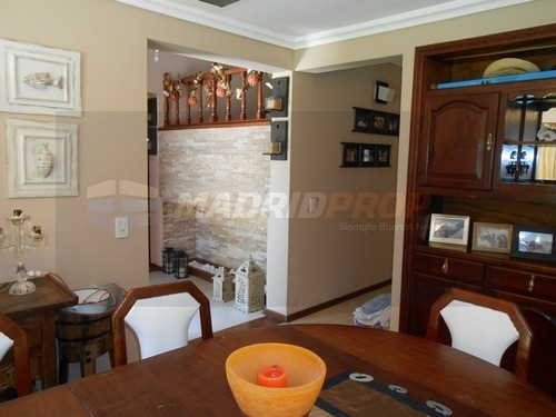 Imagen 8 de 30 de Imponente Mansion En Exclusiva Zona De Bosque - B5