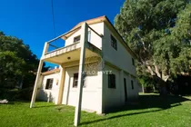 Comprar New- Casa A Metros Del Mar, Zona Tranquila Todo El Año. Es El Lugar Ideal. A Minutos De Piriápolis Y De Todos Sus Servicios 
