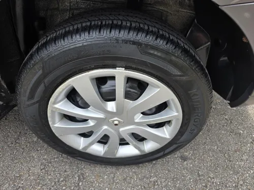 Renault Logan 1.6 Life