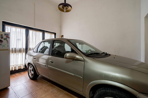Venta - Casa - 3 Dormitorios - Azcuénaga, Rosario
