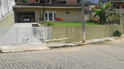 Imagem 1 de 13 de Casa Em Condomínio Para Venda Em Arujá, Condomínio Arujazinho I, Ii, Iii, 2 Dormitórios, 2 Suítes, 4 Banheiros, 4 Vagas - Ca0326_1-2048669