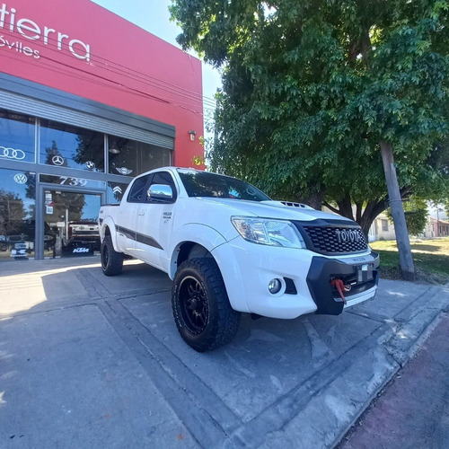 Imagen 7 de 8 de Toyota Hilux 4x4 Srv Limited
