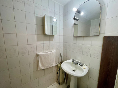 Venta O Alquiler Oficina Torre El Gaucho, Centro