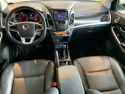 Imagem 8 de 15 de Ssangyong Korando Dlx 2.2