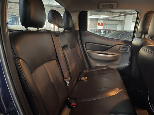 Imagem 10 de 13 de Mitsubishi L200 Triton 2.4 16v Turbo Diesel Sport Hpe Cd