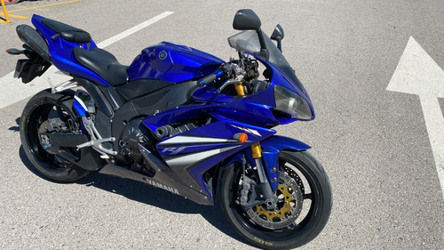 Moto Yamaha R1 Deportiva 