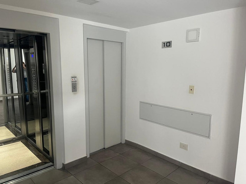Depto Venta 2 Amb Almagro Con Balcón Y Cochera