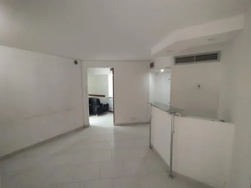 Oficina En Arriendo En Versalles. Cod A10786