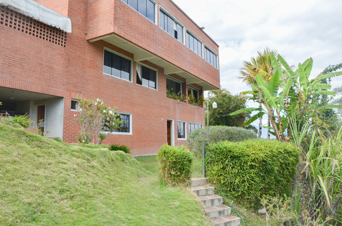 Venta/casa/alto Hatillo/4h/4b/6pe