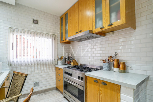 Venta Excelente Casa 4 Ambientes Barrio Naón, Mataderos