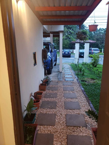 Imagen 3 de 14 de Se Vende Linda Casa En Condominio En Alajuela Cerca Centro