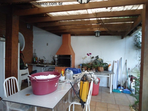 Imagem 15 de 19 de Ótimo Sobrado Com 08 Vagas De Garagem, Estuda Permuta Por Chácara E Aceita Financiamento. - 22692 - 32351196