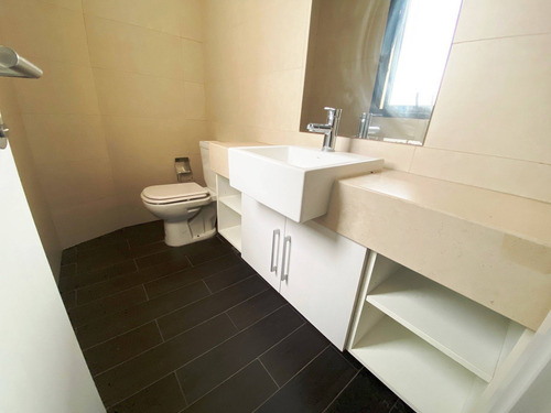 Imagen 5 de 8 de Alquiler - Apartamento U Oficina De Categorãa 93 M2, Jardãn De Zabala - Circ. Durango Y Washington (pza Zabala)